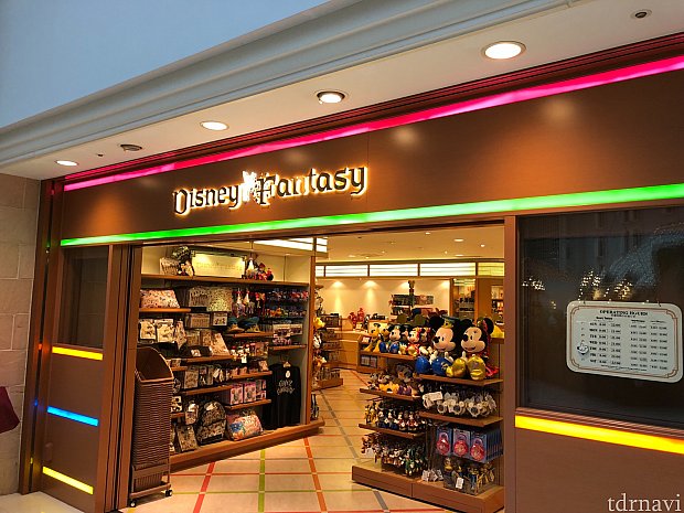ディズニーショップもありますよ!