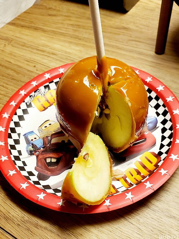 一度食べてみたかった！つやつやと輝くキャラメル・アップル