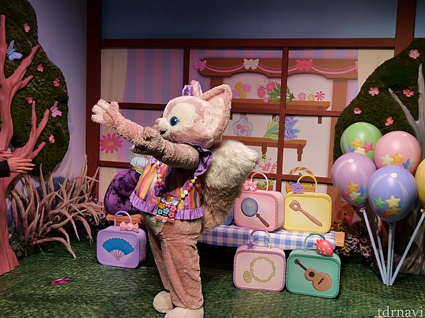 香港ディズニーランド ダッフィー バス 公式】ふわふわのダッフィーをいっぱいのせた「ダッフィーバス