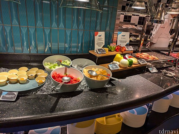 ビュッフェ　ボーリウの港 ビュッフェ ボーリウの港 ビュッフェ ボーリウの港 TINKUY BUFFET