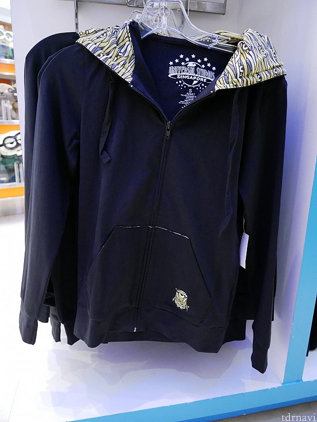 【アパレル】パーカー
48SGD