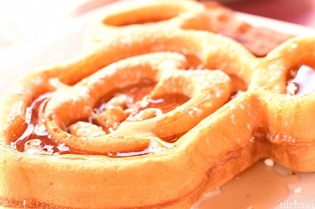 生地はサクサク!メープルシロップの甘みとベーコンの塩気がマッチして美味しかったです(*^▽^*)