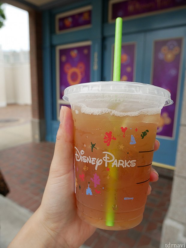Iced shaken TEA lemonade
こちらはトールに出来るか表示になかったですが、トールサイズ頼めました😌