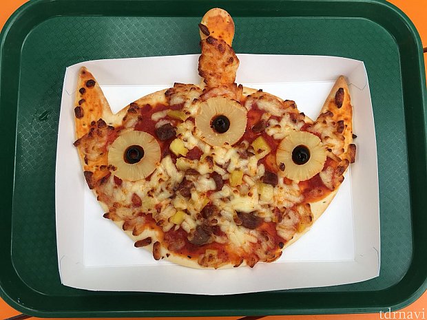 リトル・グリーン・メンの形のピザ🍕