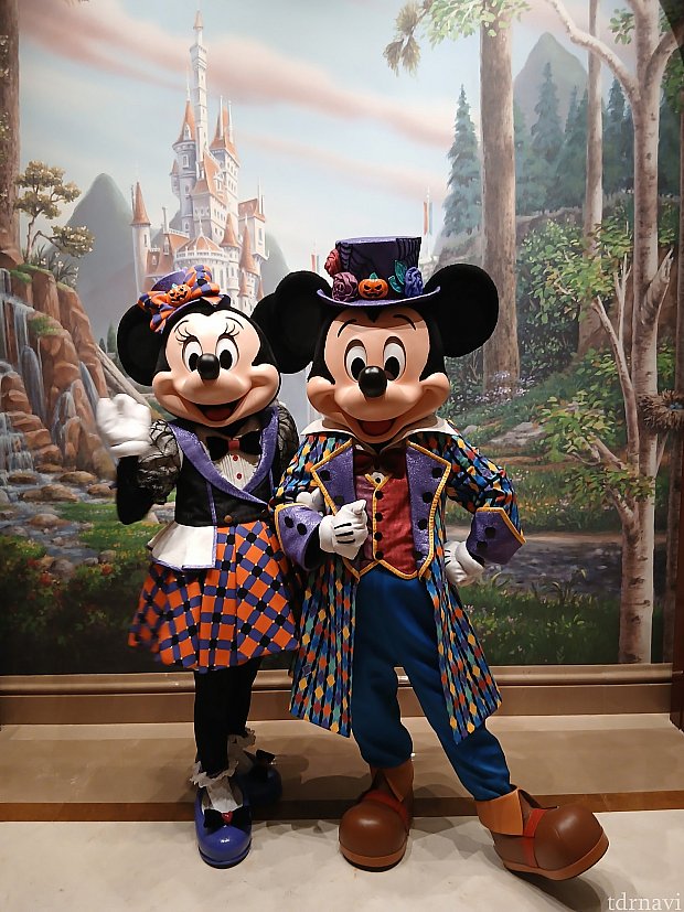 食事もグリーティングもゆっくり楽しめる場所 | ルミエール・キッチン