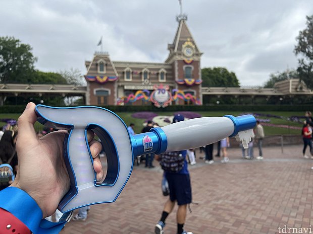 カルフォルニア　ディズニーランド　70周年記念Key to Disneyland 70周年のロックを解除しよう DLR「Key to Disneyland」2025年5月