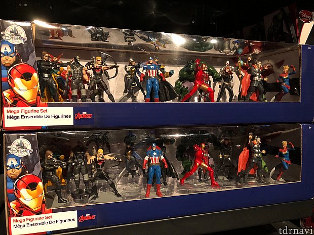アベンジャーズ関連のグッズも