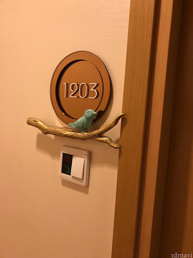 お部屋番号のところに鳥さんがいます♪