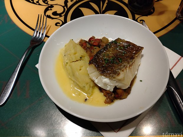 レミーのアトラクションに乗ったあとがおすすめ！メニューはランチ