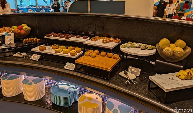 リニューアルして初訪問】朝から充実のビュッフェに大満足 | インク