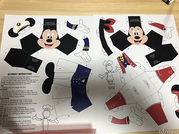 3Dのミッキーとミニーです。