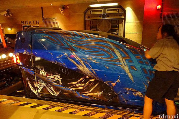 車体は傷だらけ