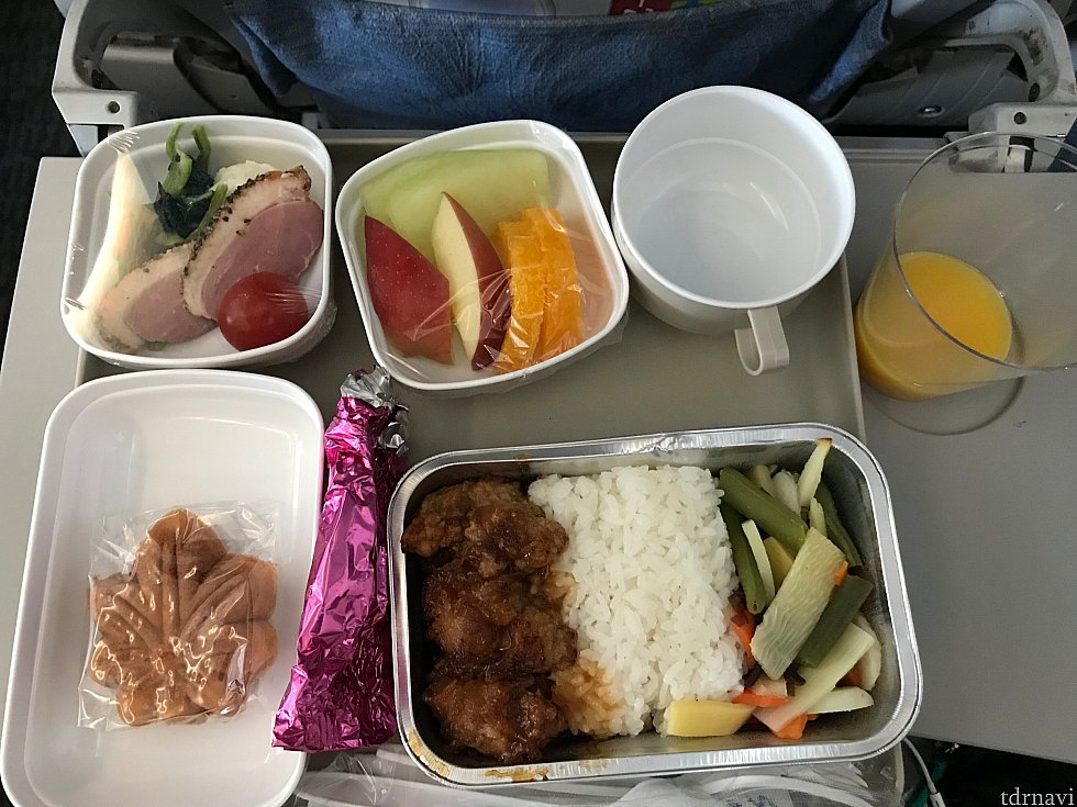 行きの食事