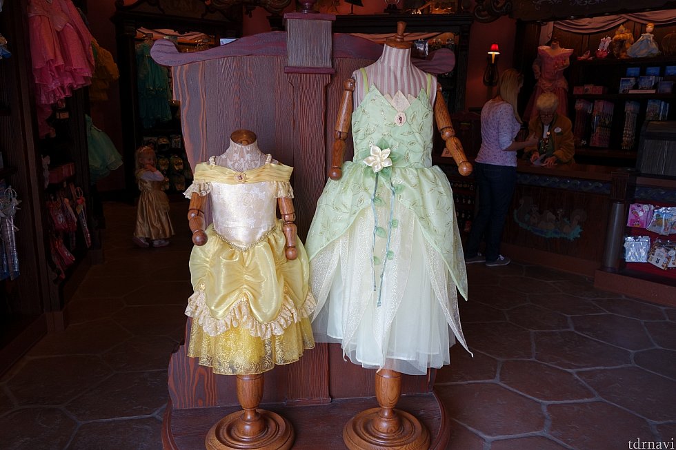 【番外編2】Fairytale Treasuresの店頭はベルとティアナ推しでした。