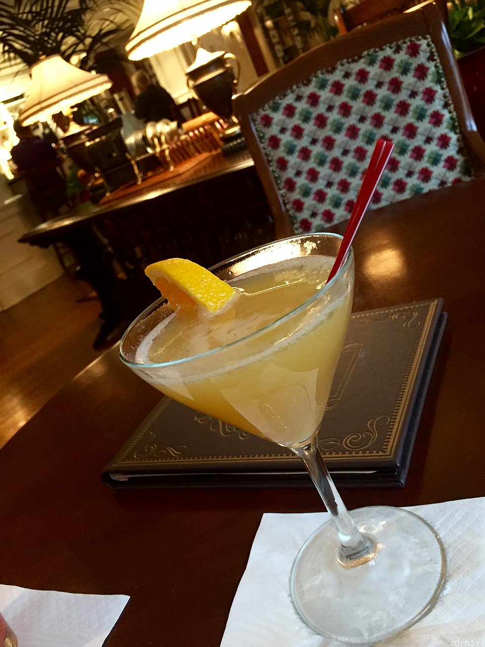 Tom Collins。ジンベースのレモンが効いたカクテル。
