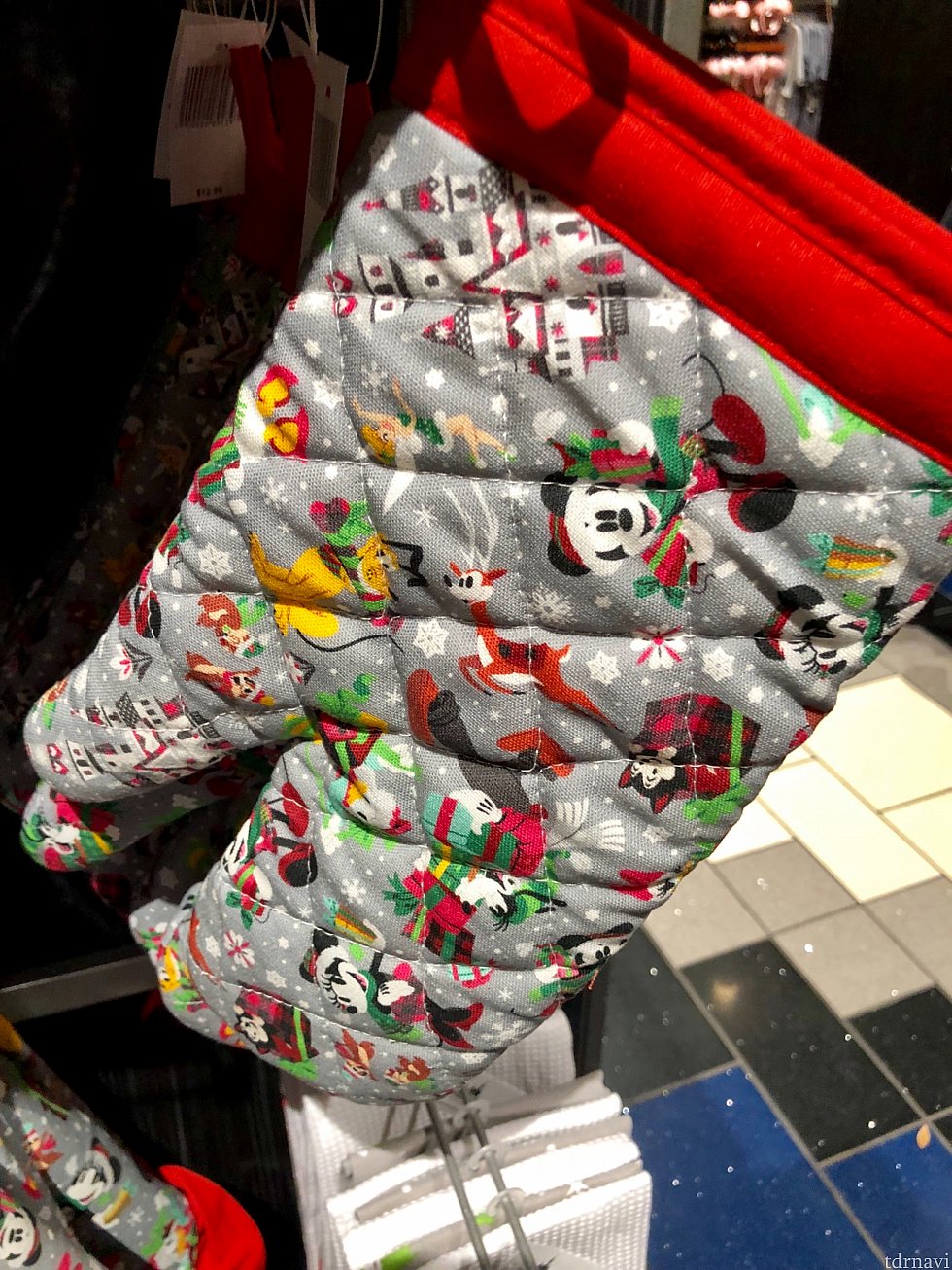 鍋つかみは$12.99