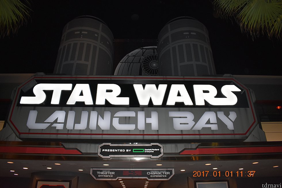 スターズローンチベイ前でチェックインでした!Star Wars Launch Bay