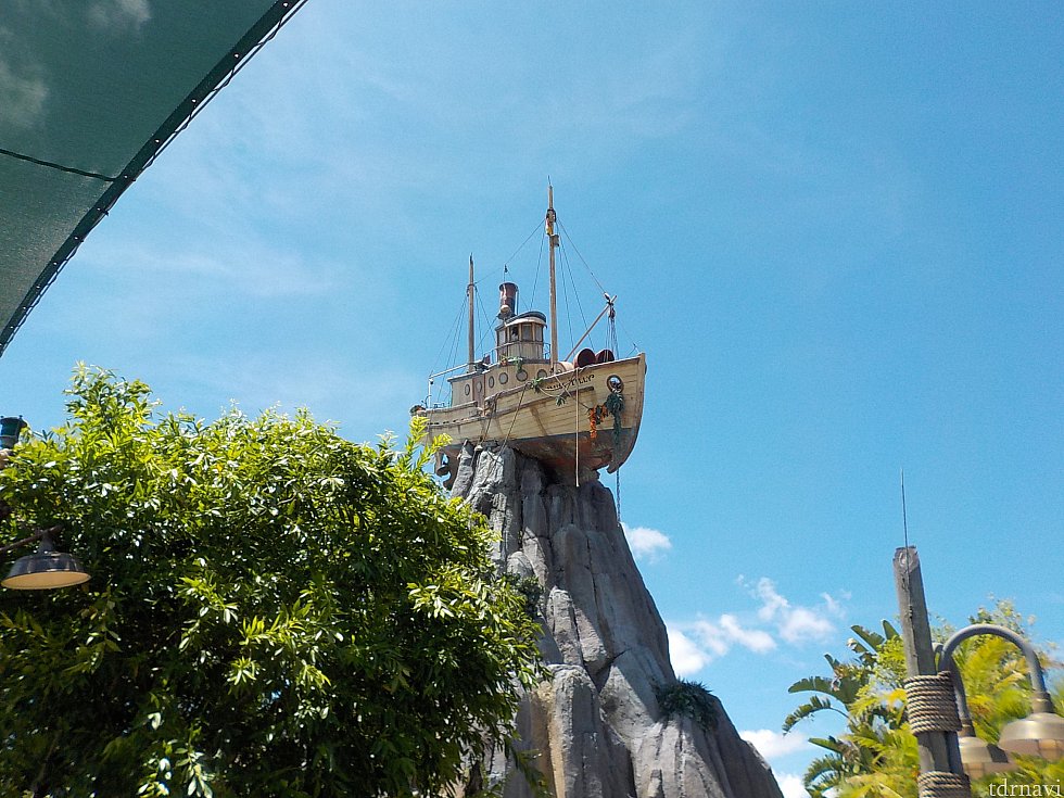 青空のミス・ティリー。
本当にディズニーマジックな光景。