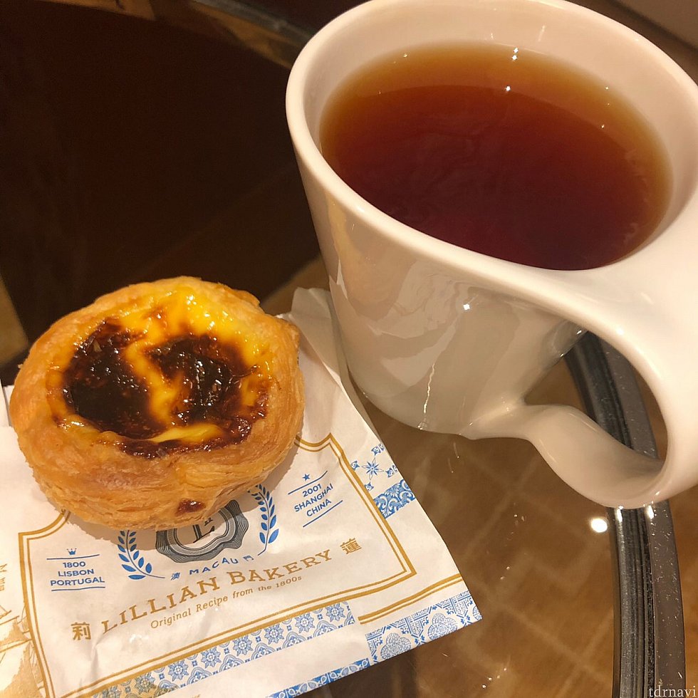 エッグタルト美味しすぎて、2回食べました♡リリアンベーカリーはどこの駅にもありました。