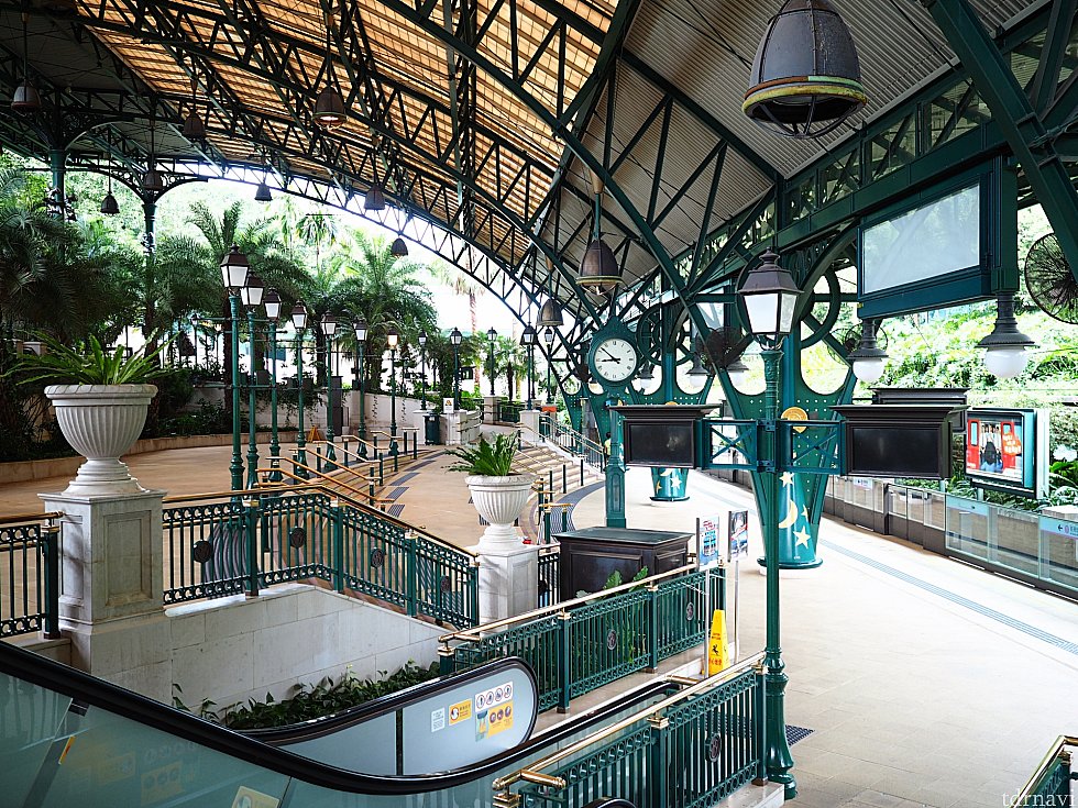 ディズニーランドステーション、とっても素敵です!