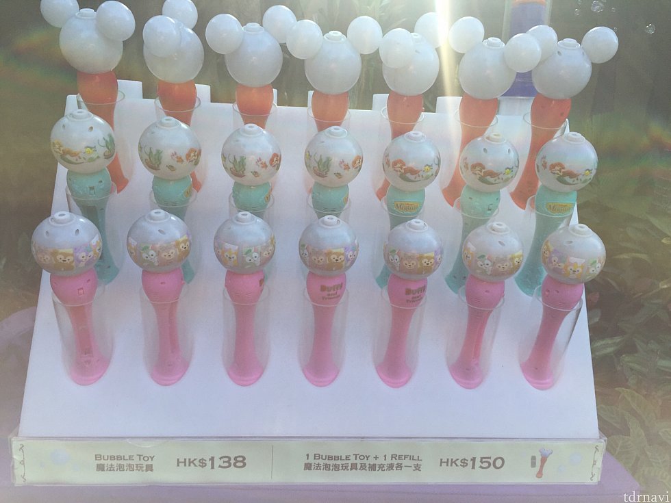 ベーシックなBUBBLE TOYは3種類です。
その3つは同じ所で大体販売されていました!