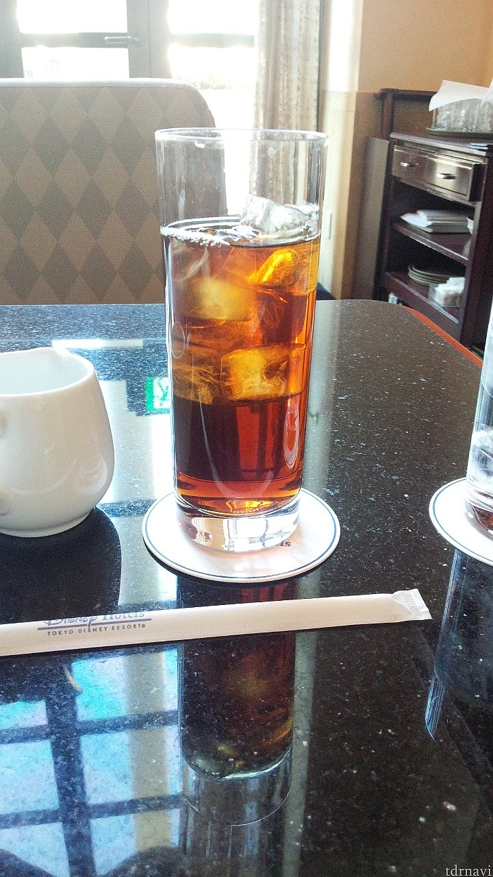 ドリンクは、コーヒーか紅茶から選べます。