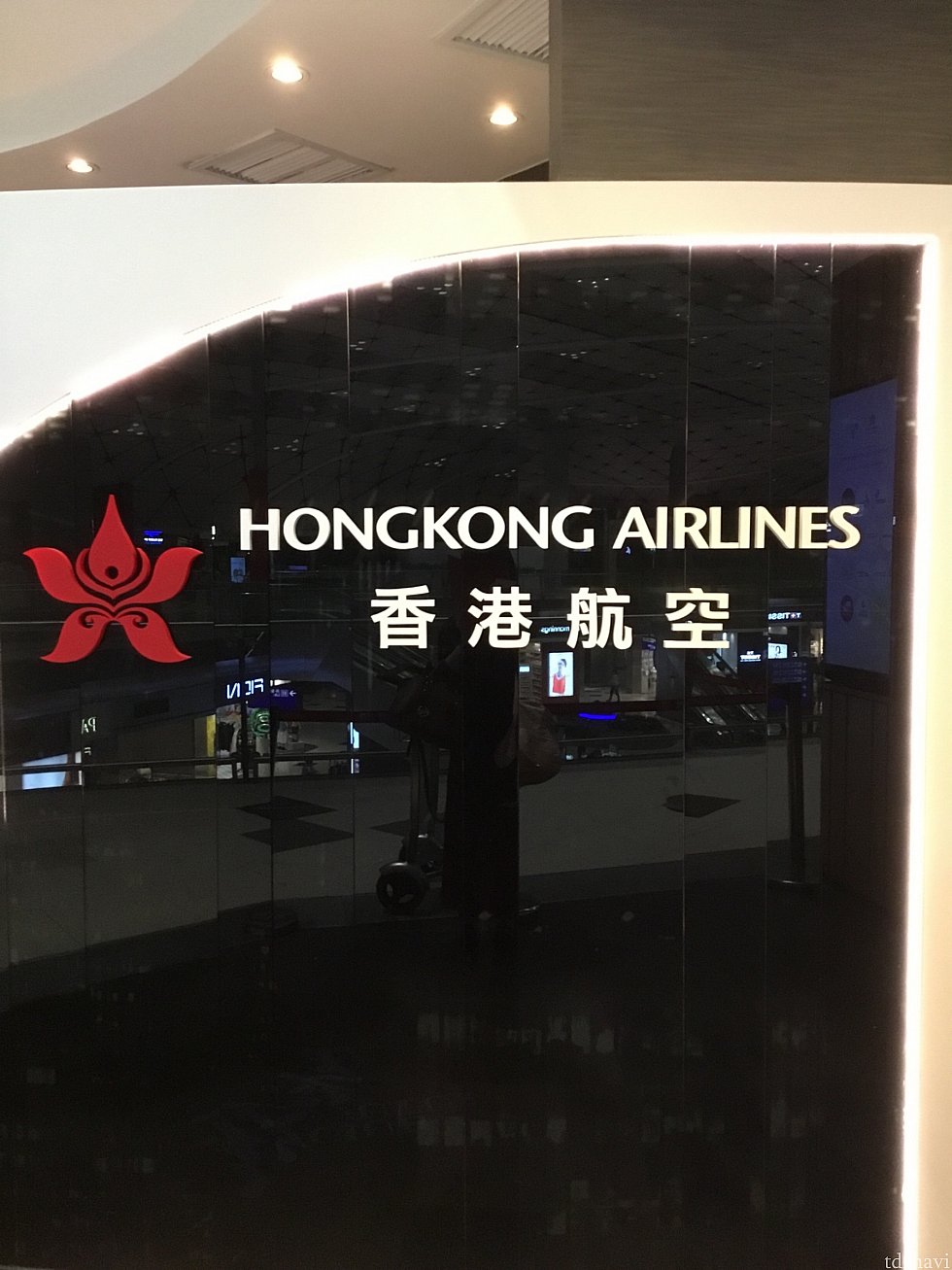 比較的香港航空が乗り入れする200番代近くにある
Club Autusを使用しました!