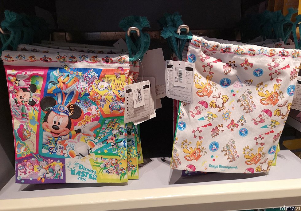 巾着、800円。表も裏もかわいい!!