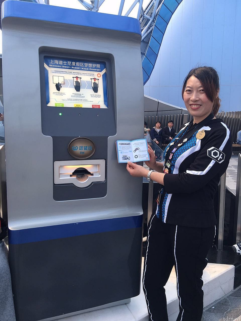 トロン担当のキャストさんも凄くフレンドリー😊