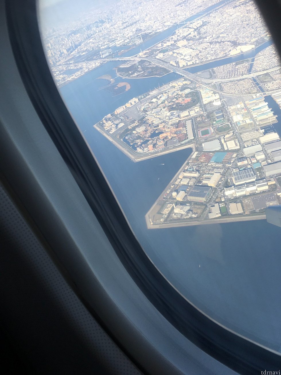 行きは飛び立ってすぐに舞浜が!