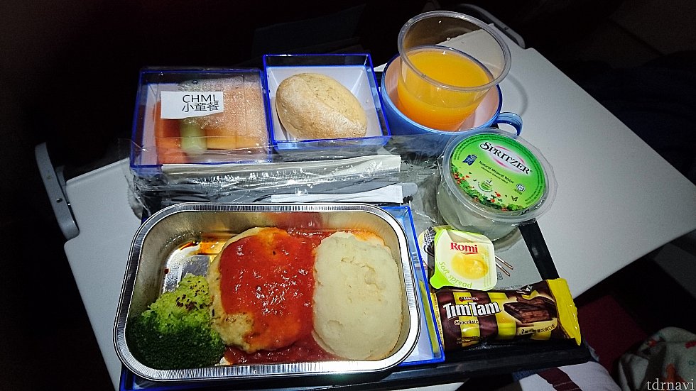 香港→関空でのチャイルドミールです