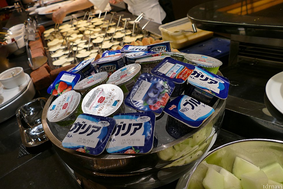 ヨーグルトもありました!