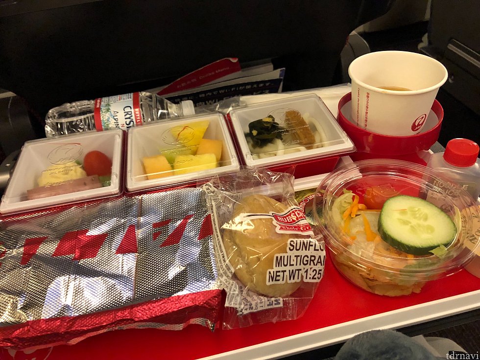 シカゴ発成田行き
機内食1食目