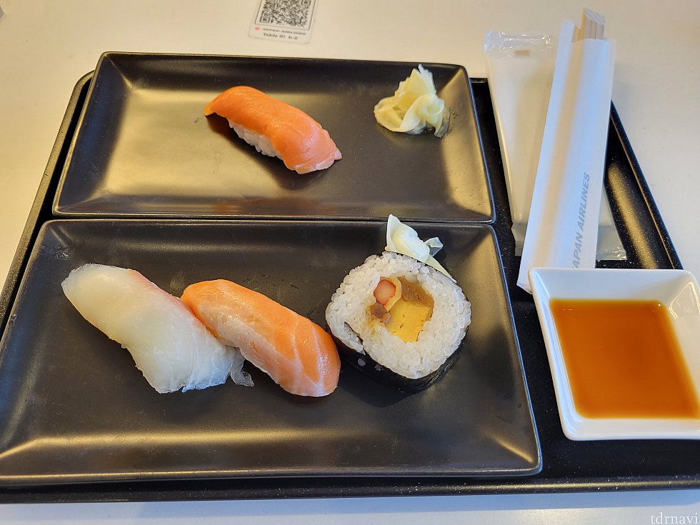 お寿司も食べられます！
