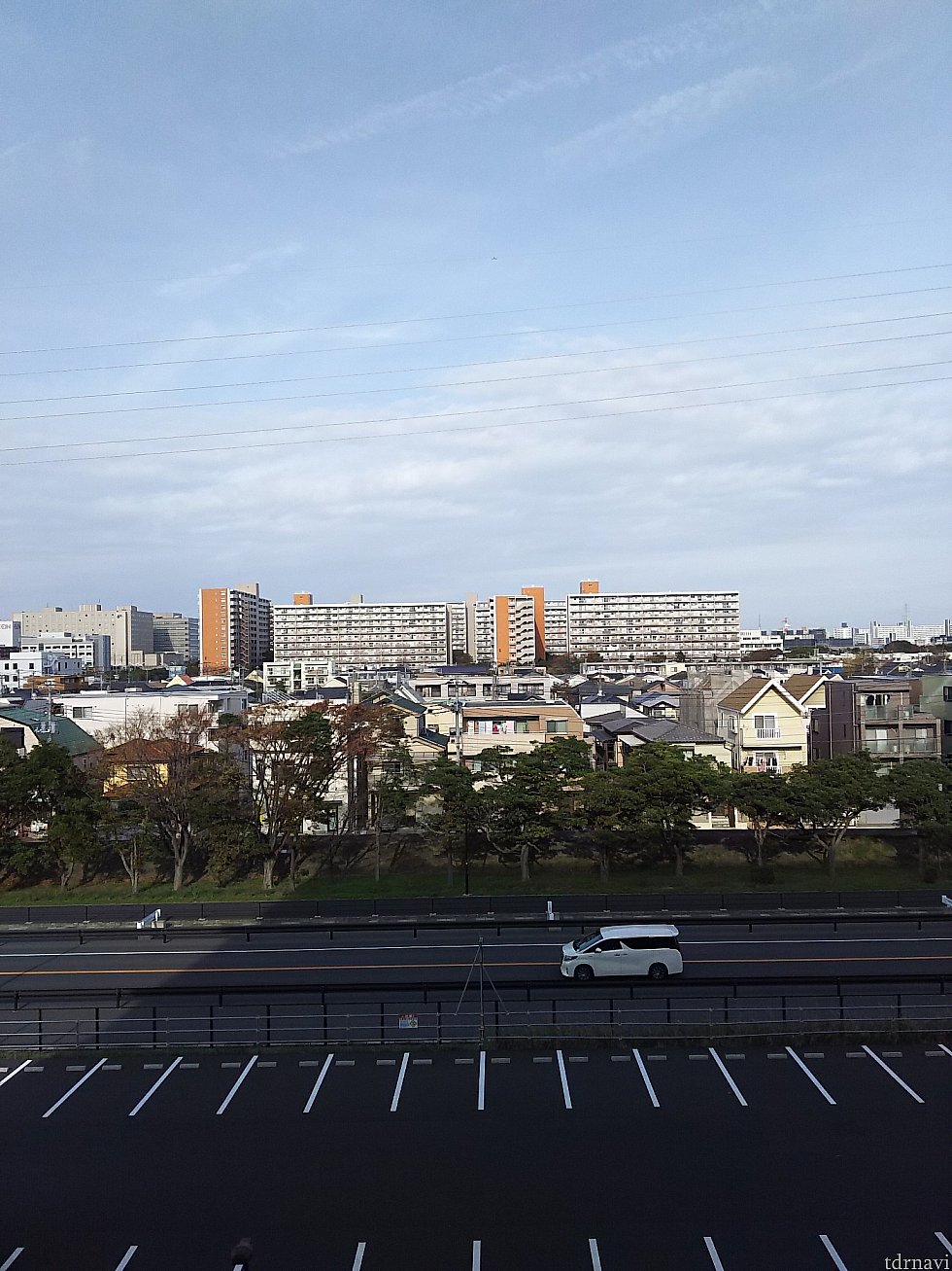 今回の部屋からは新浦安駅方面が