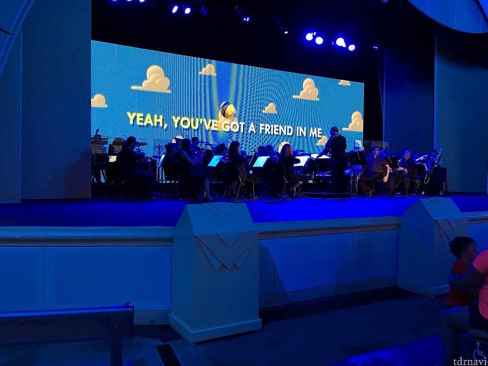 最後はみんなで「You've Got a Friend in Me」を歌いましょう!