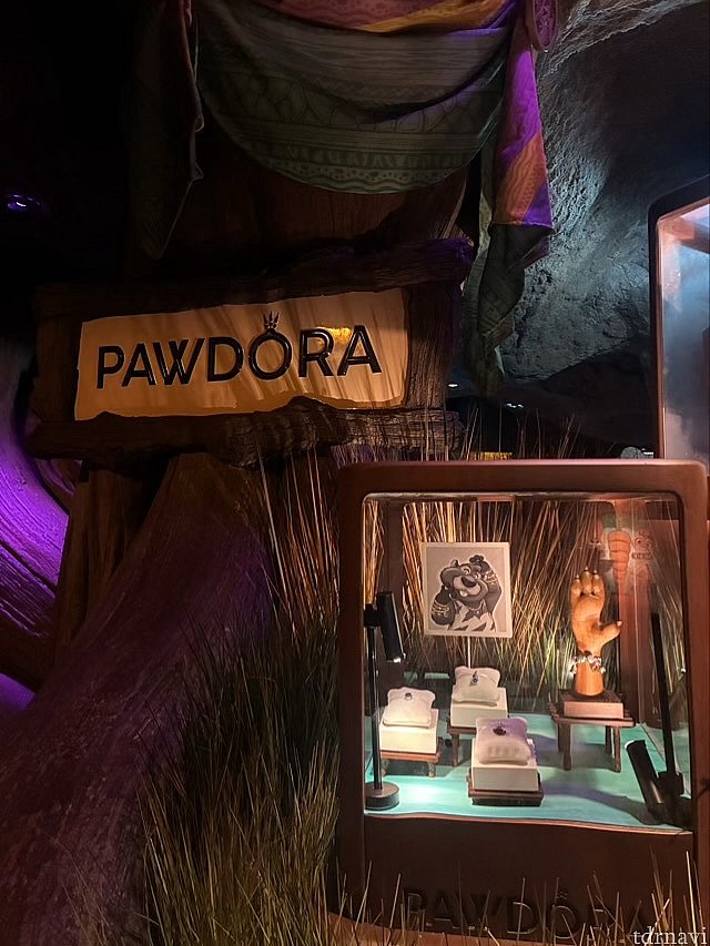 ズートピアのジュエリーブランド「PAWDORA」<br>
買ってみたい笑