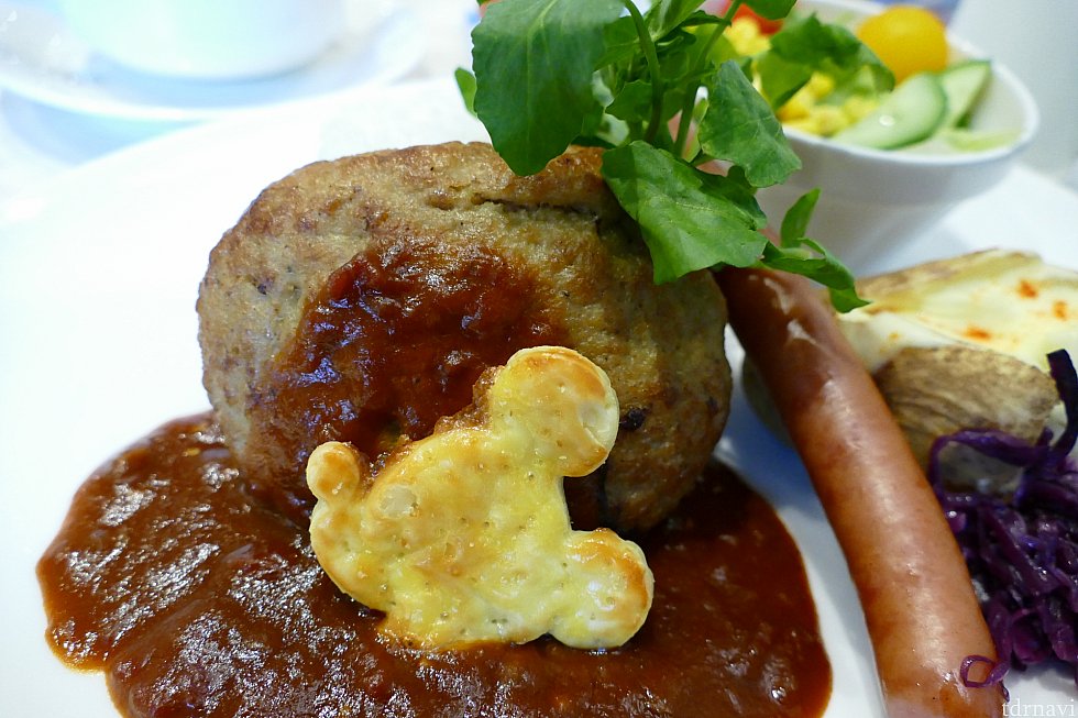 ミッキーの形のパイ生地が可愛いすぎてもう!!!(食べたけど)
