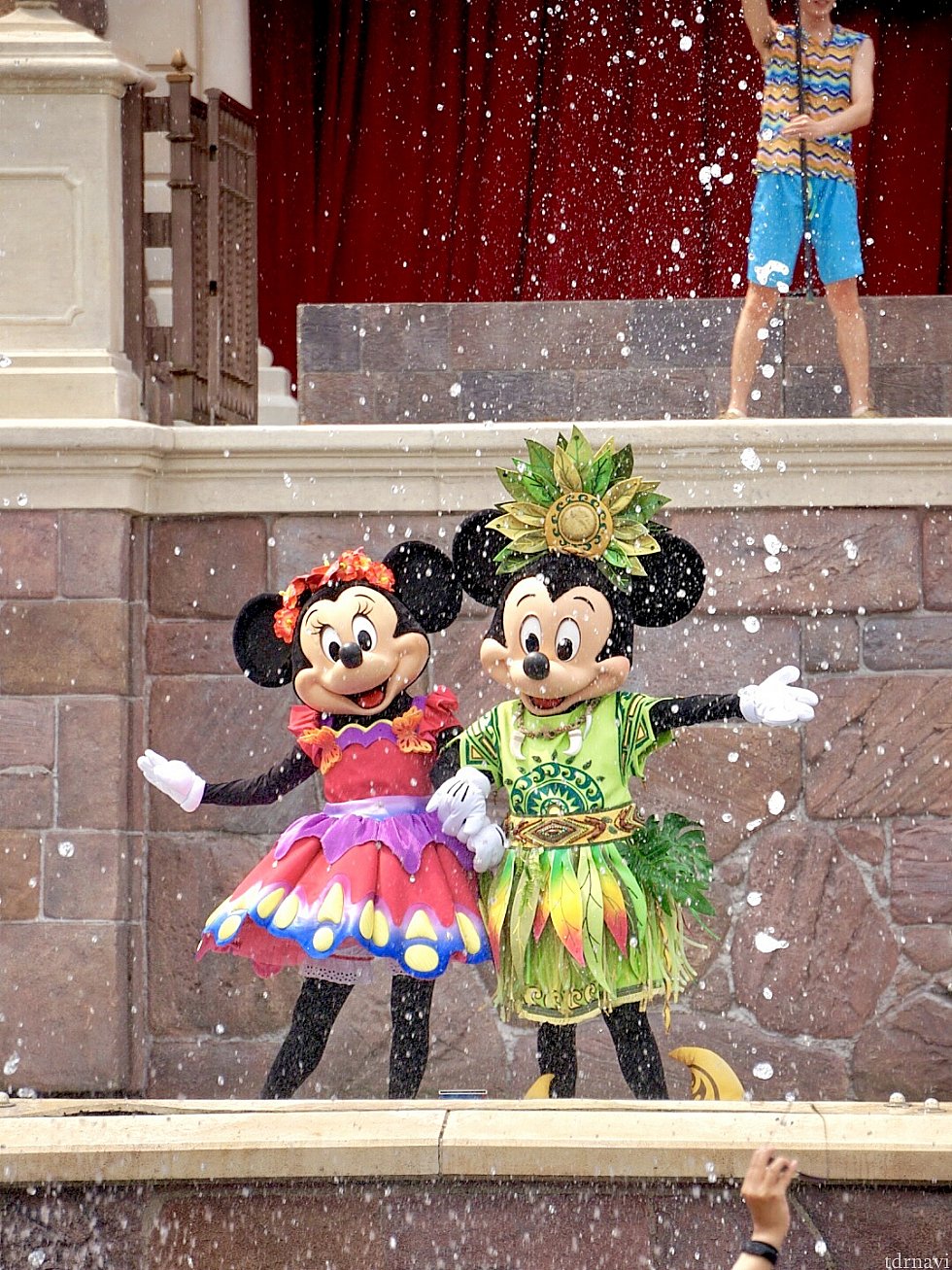 ミキミニ♡やっぱり放水ショーは最高!