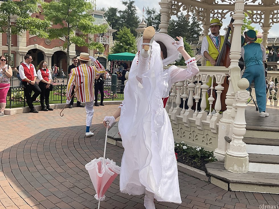 メリーポピンズ、足上がりすぎ!