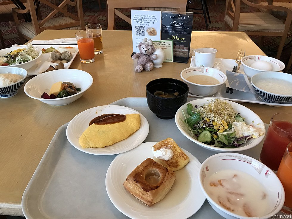 ブレックファーストは
テラス側を初利用
日本で一番美味しいオムレツを作って貰えました♪