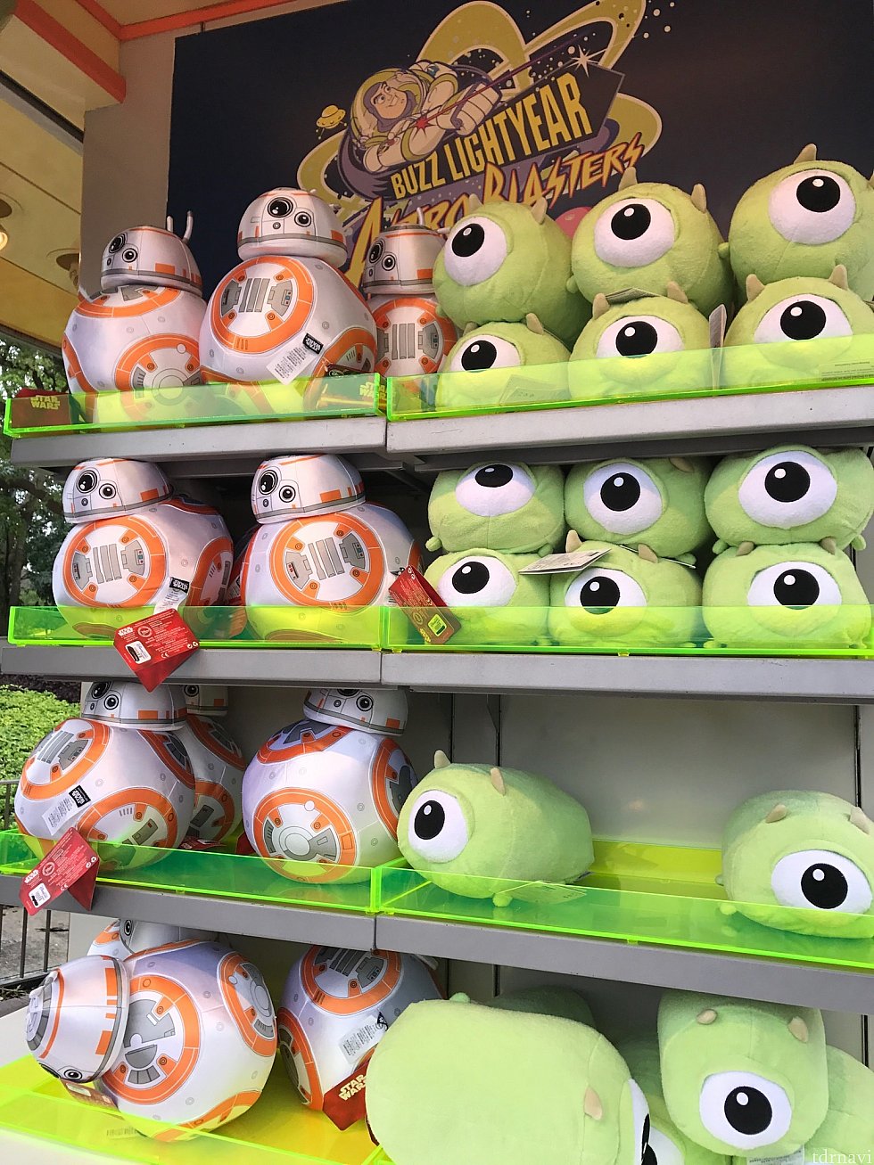 成功したらこちらのBB-8かマイクのぬいぐるみがもらえます!!!