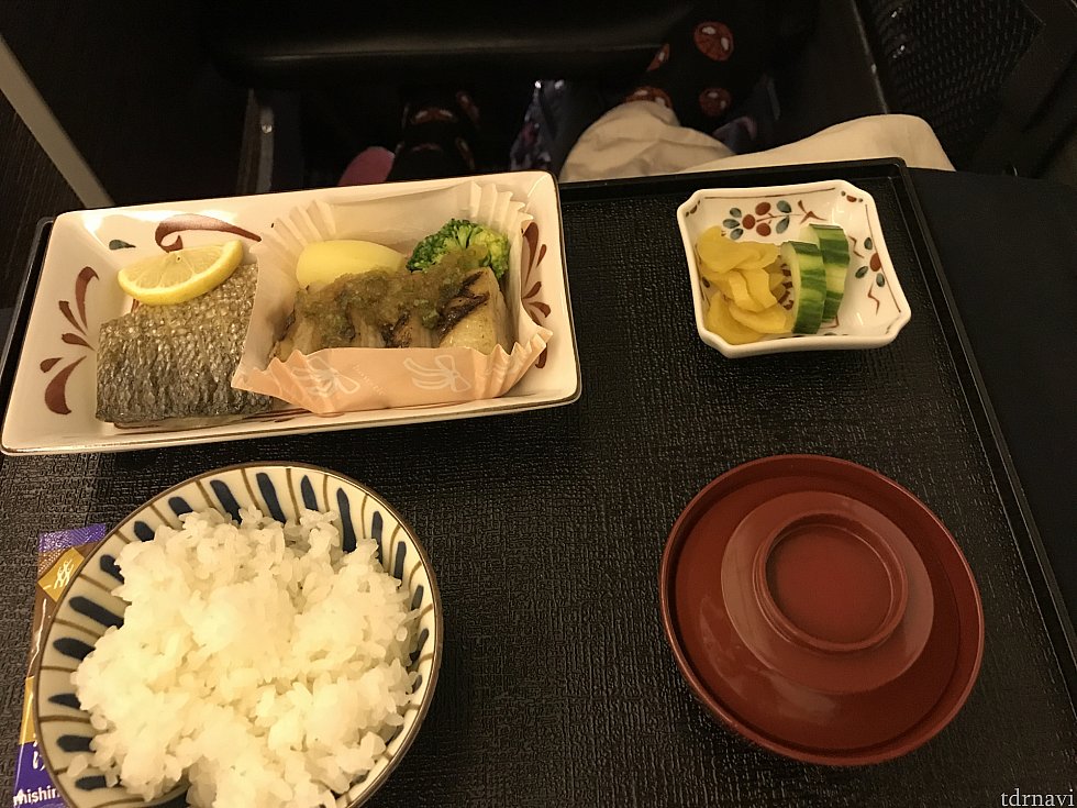 メイン