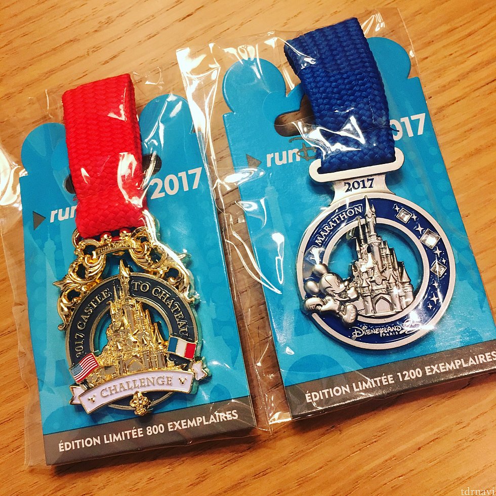 デザインがお気に入りのハーフマラソンと実物は手にすることができないCastle to Châteauのメダルピンを年パス割で購入しました♪
