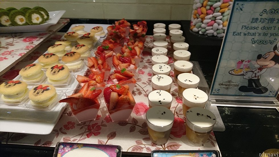 右に写ってる烏龍茶のゼリーが美味しかったです😍💕