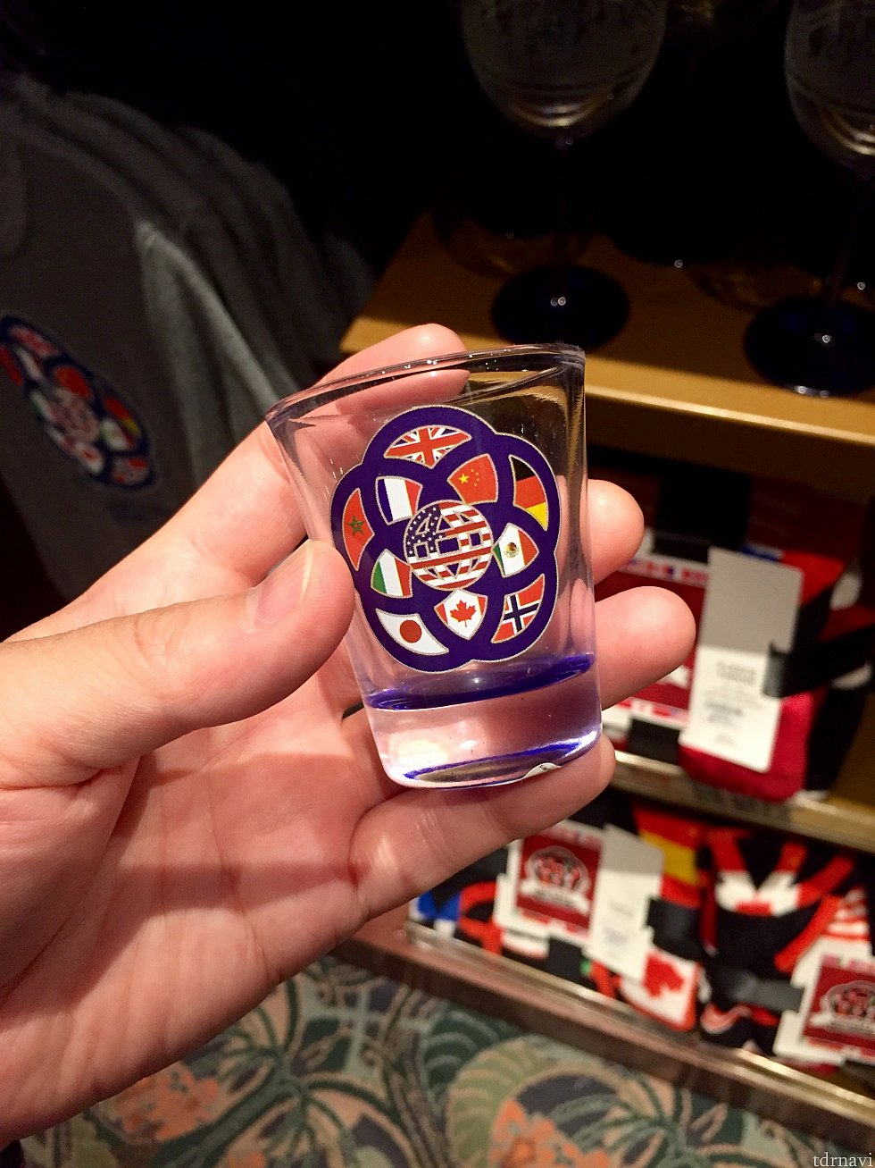 ショットグラスは$9.99。