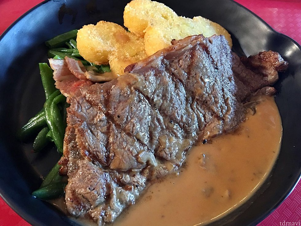 ステーキは注文してから焼くので美味しかったです🥩