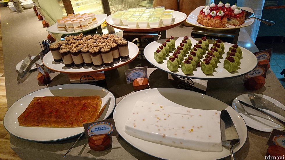 ショーケース以外にもデザートが!
