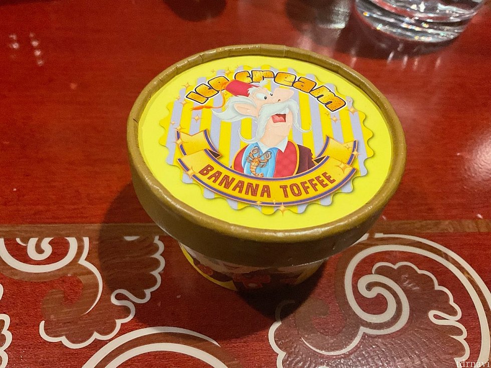 最後にびっくりしたオリジナルバナナアイス！これ、外のワゴンでも売れるのでは…！