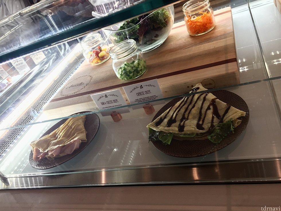 新メニューのクレープも美味しそう…
